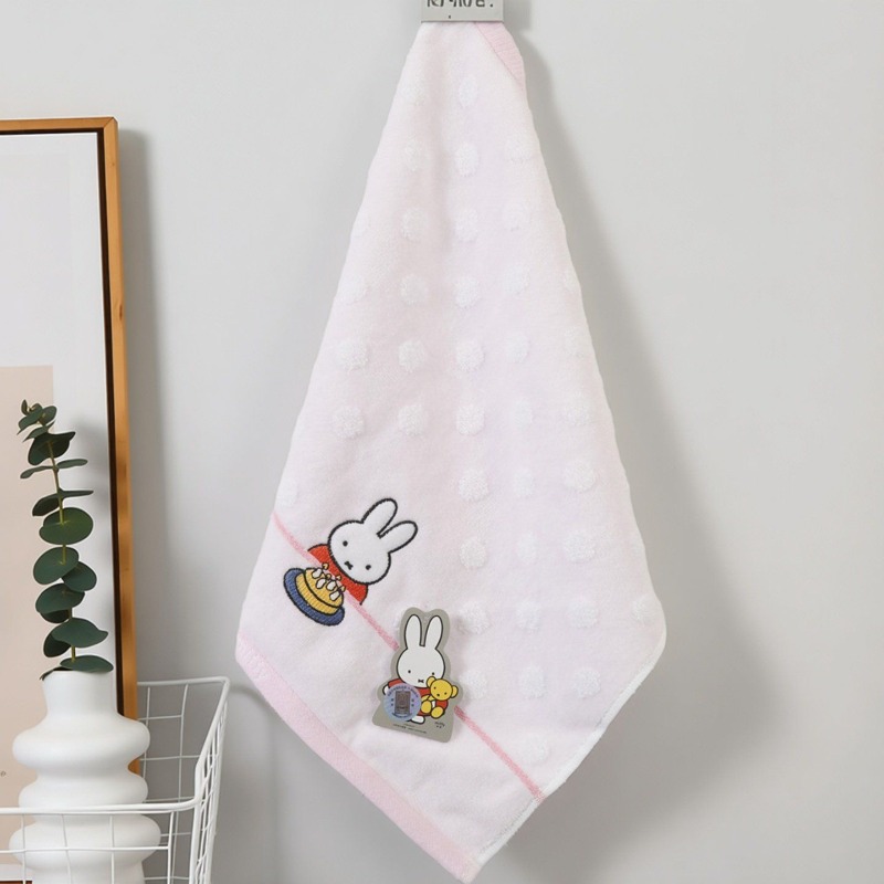 귀여운 만화 캐릭터 스타일의 새로운 어린이 손수건, 두 - Baby Products Must Have 리뷰 및 가격
